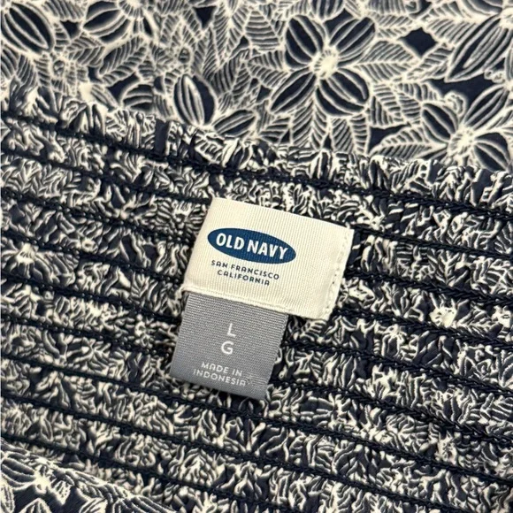 Old Navy Spaghetti Strap Navy and White Floral Sun Dress Size Large - Picture 2 of 6
